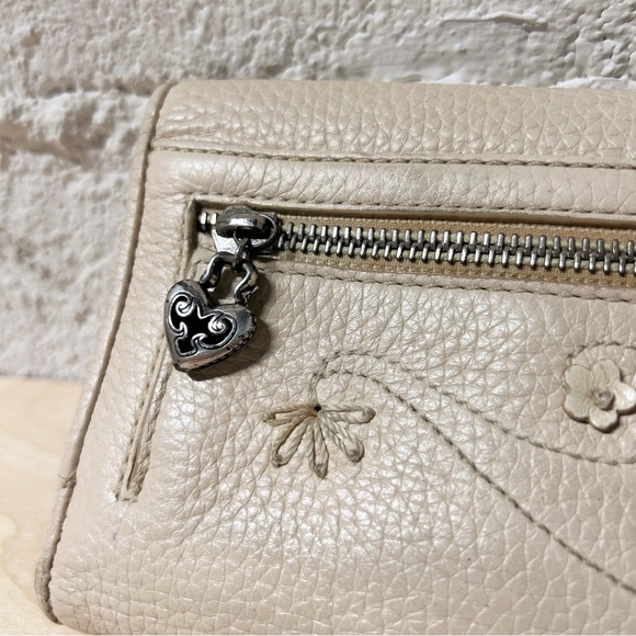 Brighton Masterpiece Collection Melania Wallet Cream/Yellow Pebbled Leather VTG - Picture 14 of 15